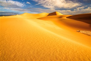 一望无际的大沙漠高清摄影图片