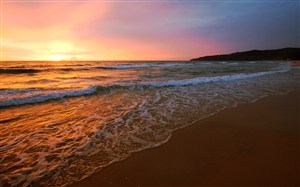夕阳黄昏沙滩海景风景画