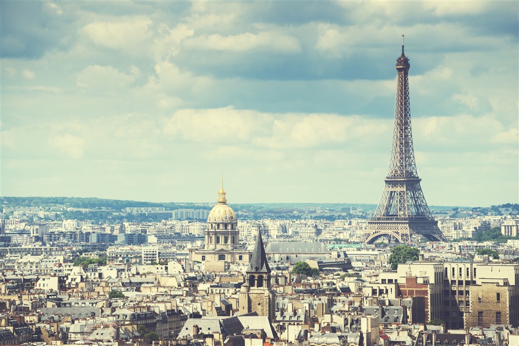 高清巴黎铁塔风景画