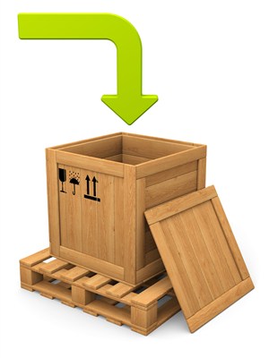 木托板上的木箱和右转向下的绿色箭头高清图片
