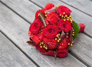 红色玫瑰花球花束图片