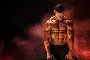 红色背景健身的男人图片肌肉男健身健美