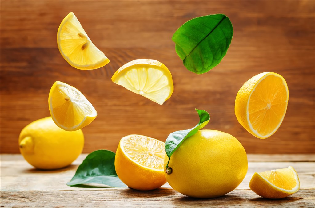 新鲜的柠檬高清图片