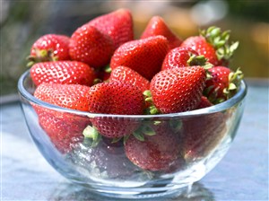 素食新鲜的草莓图片