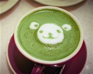 绿色咖啡小熊杯子