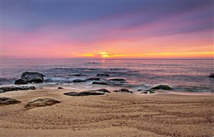 高清唯美落日余晖下沙滩风景图片
