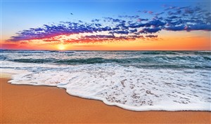 高清唯美傍晚夕阳沙滩风景图片