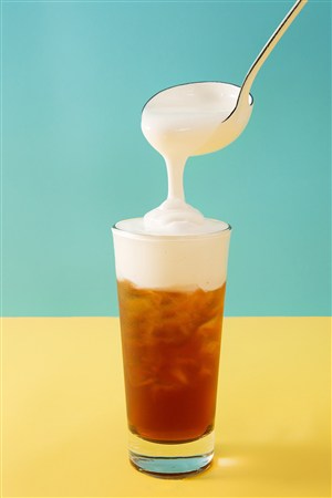 饮品图片-红茶奶盖
