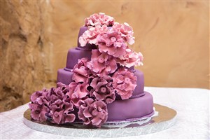 康乃馨多层蛋糕图片