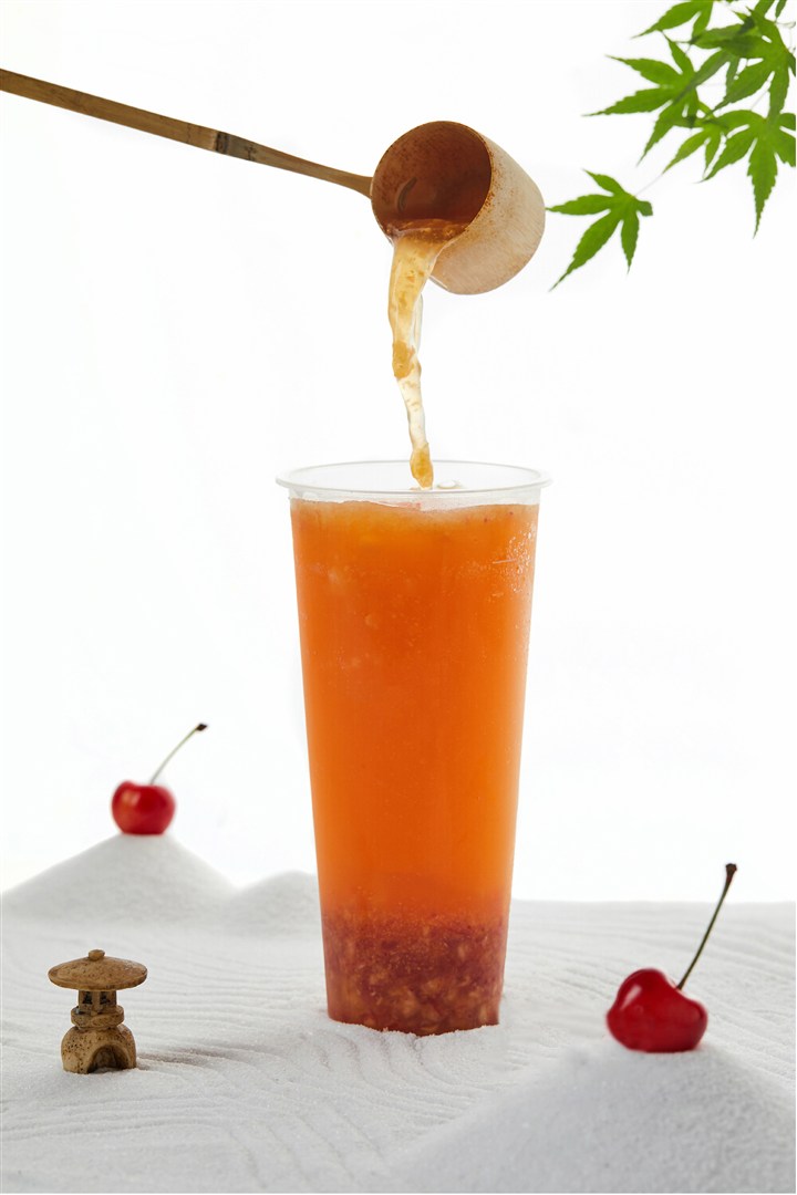 冷饮果汁图片-樱桃水果茶