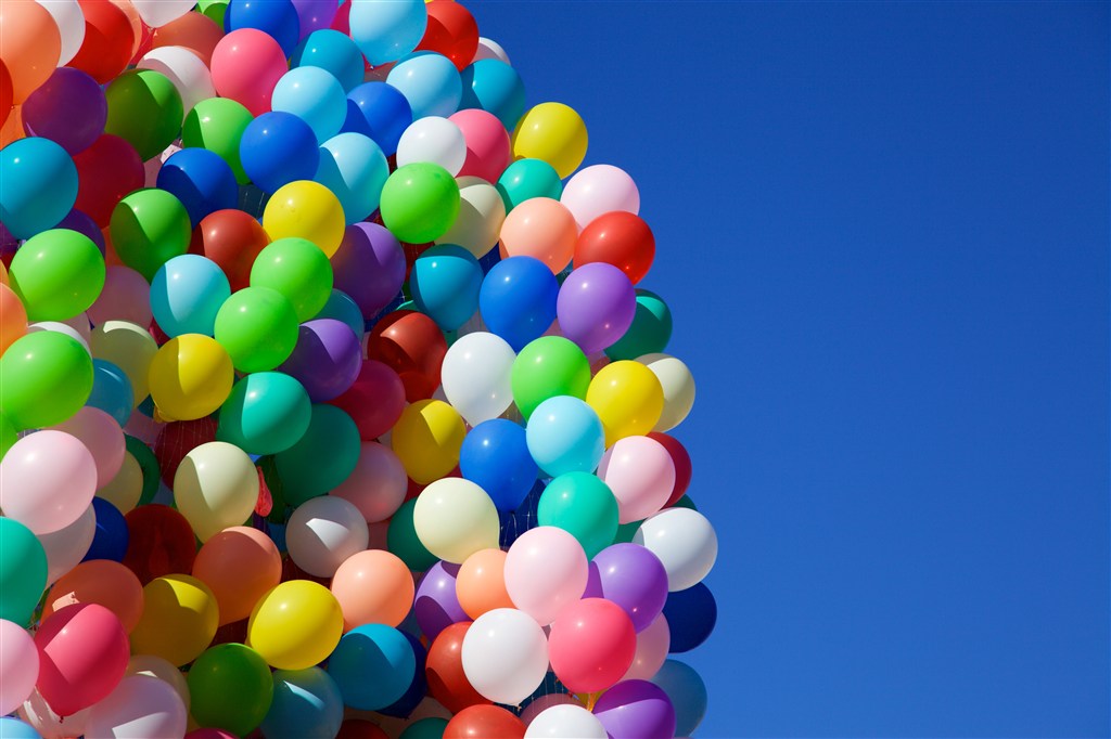 五颜六色的气球高清摄影图片