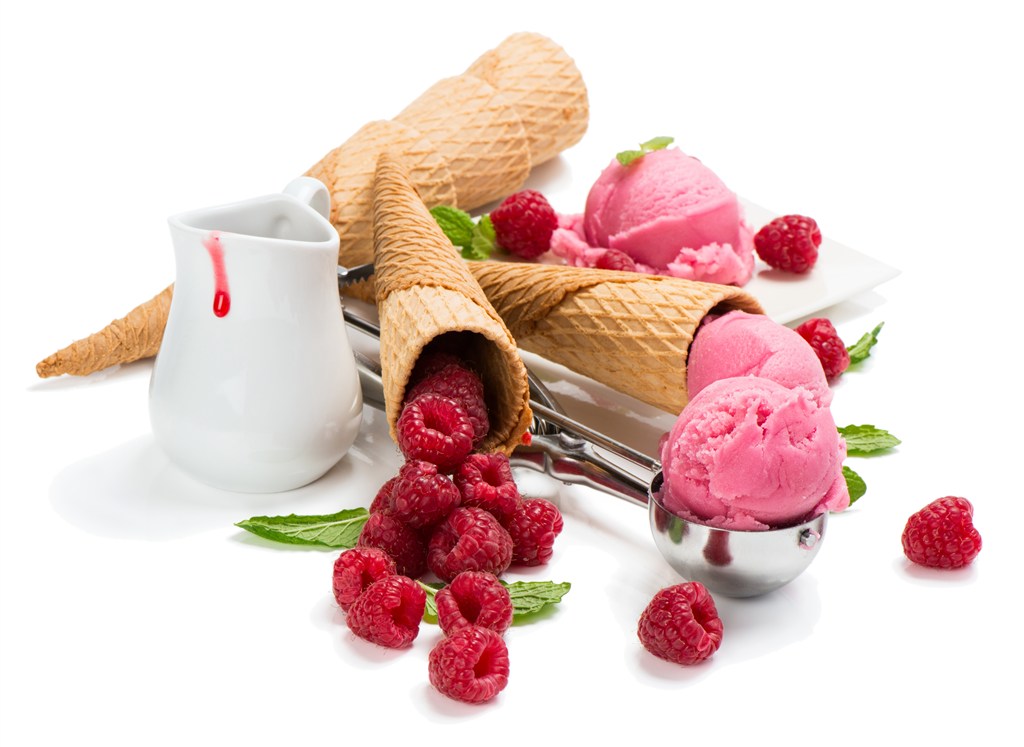 冰淇淋甜筒草莓雪糕